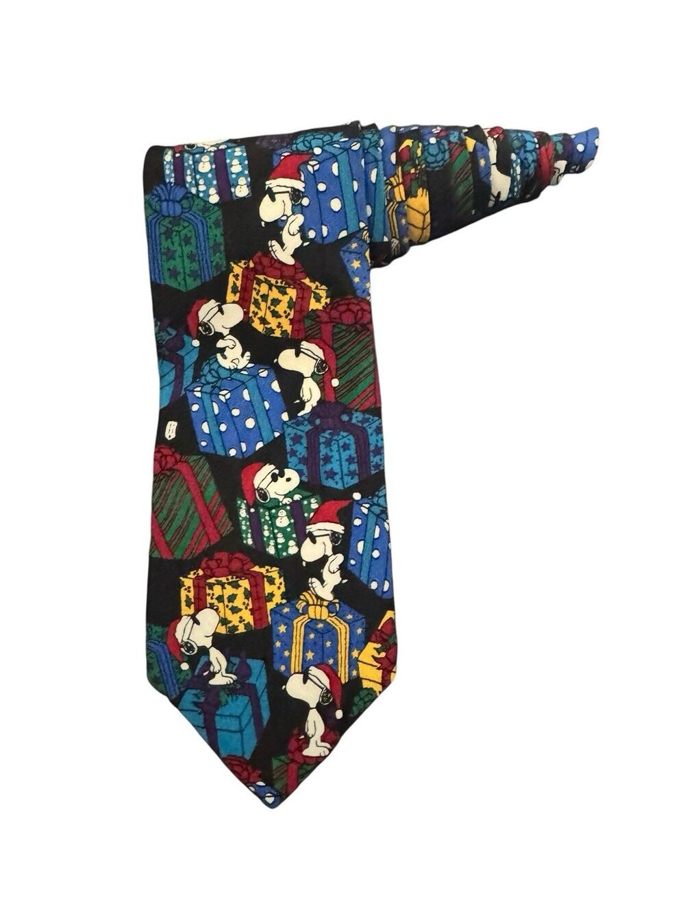 Peanuts Do Not Open Till Christmas Presents Snoopy Necktie Vintage Silk Black